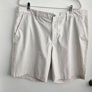 Southern Tide Mens Performance Size 40 Flat Front Golf Shorts Wicking Ta…
